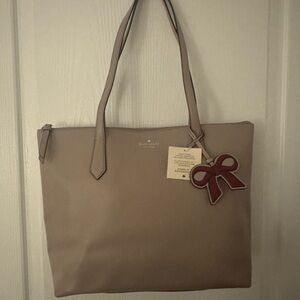NWT Kate Spade Tote with Bow Charm